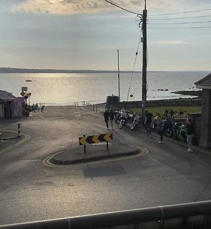 The Captains Wheel Skerries Exterior photo