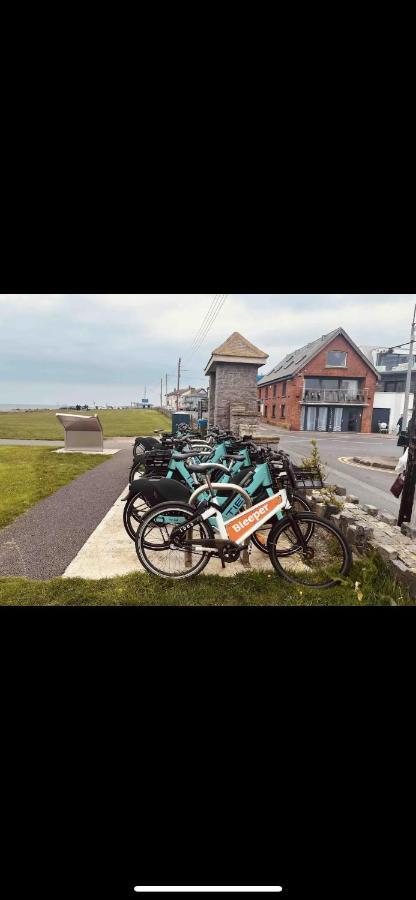 The Captains Wheel Skerries Exterior photo